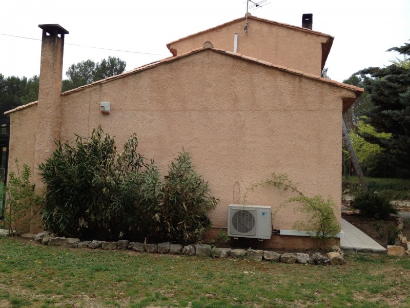 Ravalement de façade par mise en peinture sur Draguignan dans le Var